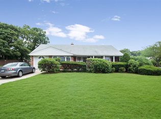 7 Lester Ave, Patchogue, NY 11772