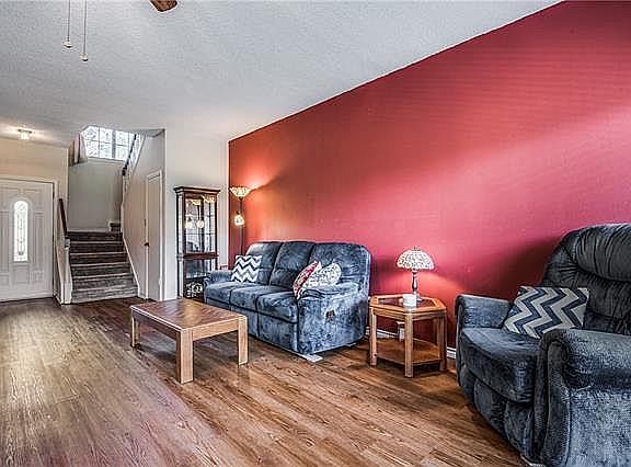 3rd image of 2320 Northlake Ct