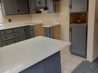 1037 N Linden Ave, Rialto, CA 92376