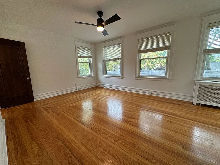 2201 W Gordon St — Photo 33