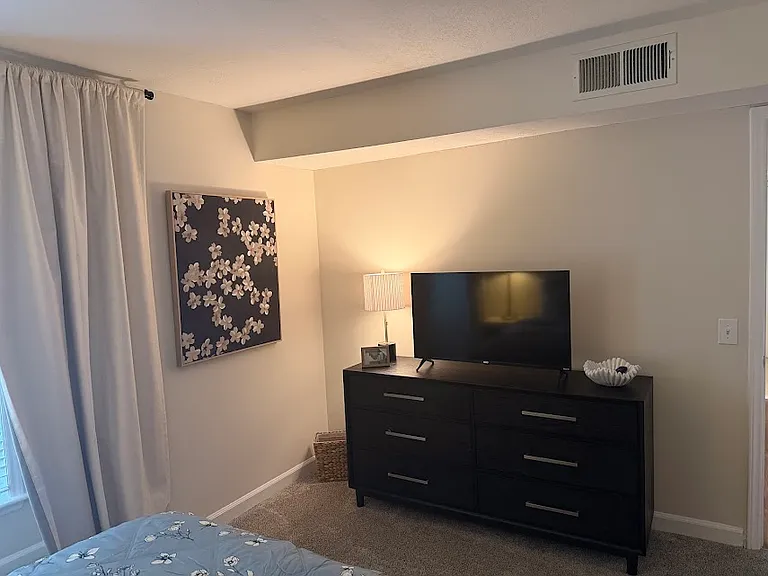 1011 Nicholwood Dr #209 — Photo 9