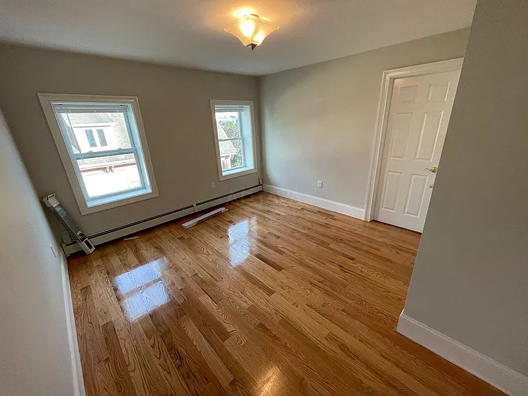 10 Park St #2 — Photo 11
