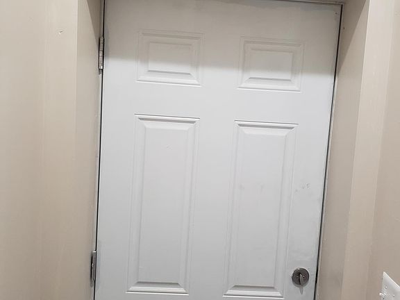 3rd image of 5264 Delancey St #1