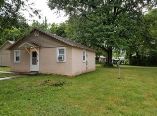 2217 N Lewis Ave, Springfield, MO 65803