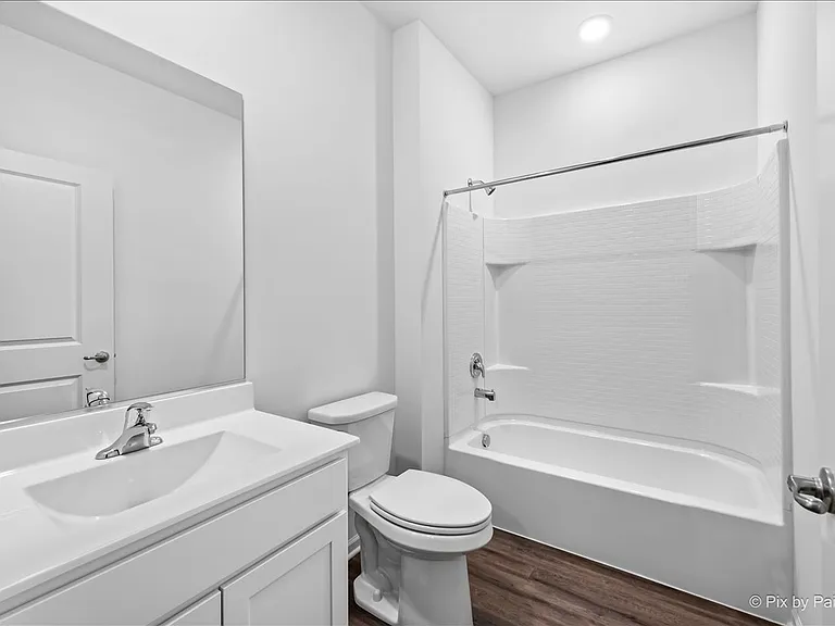 301 Westminster Ct — Photo 26