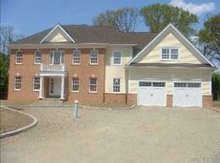 6 Sunview Ct, Glen Cove, NY