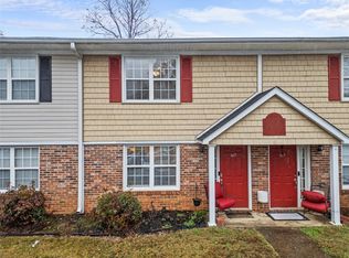 107 Silver Brook Dr, Simpsonville, SC 29681