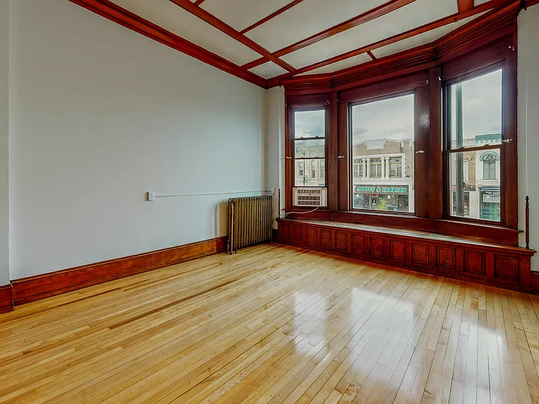 127 S Main St #1B — Photo 5
