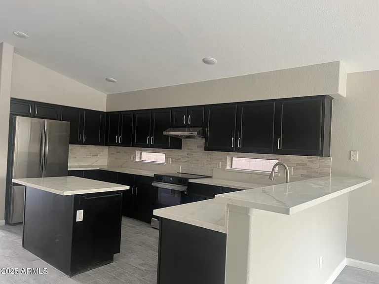 7211 W Irma Ln — Photo 7