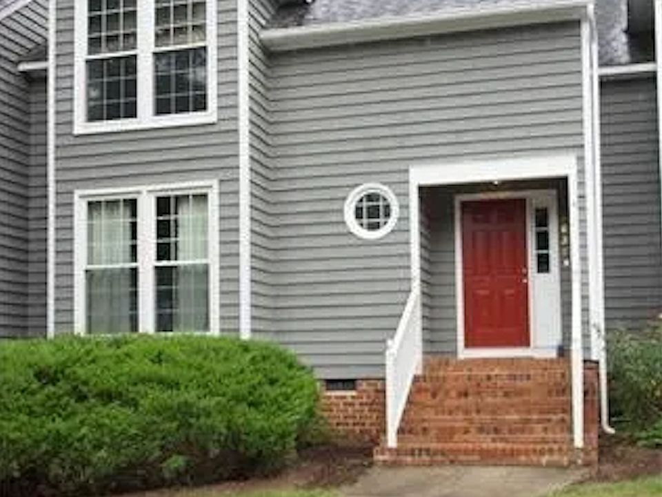 Spacious townhouse nestled in the heart of Short Pump. Two parking spaces are located directly in front of the home & visitor parking throughout the neighborhood. 10-minute walk to the lake and community park/pool.