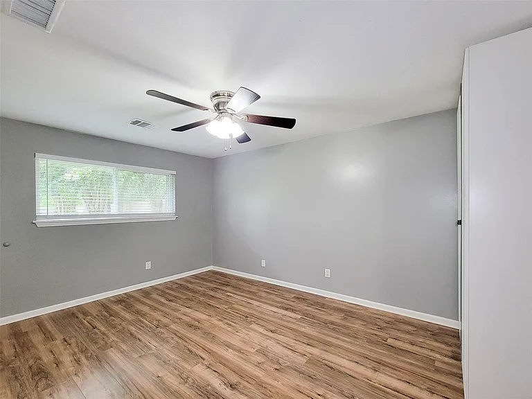 5846 Ettrick Dr — Photo 14