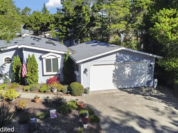 147 42nd Way, Florence, OR 97439