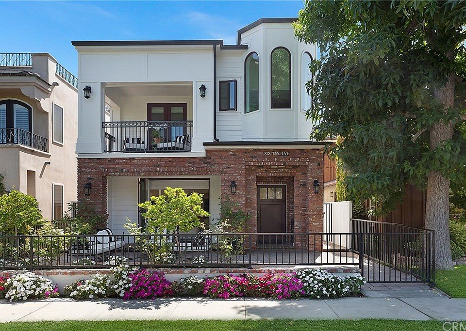 1st image of 612 Acacia Ave