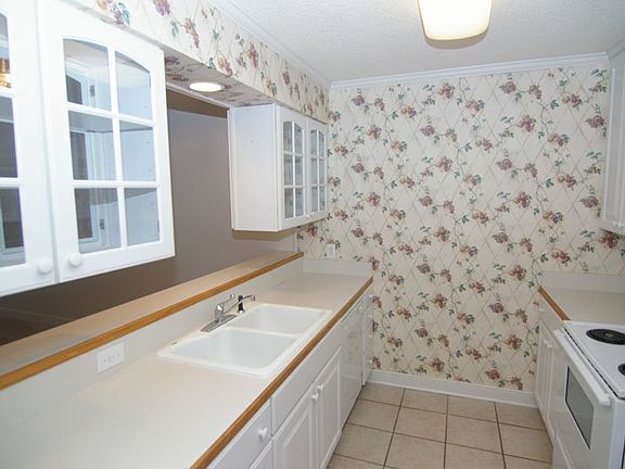 5th image of 173 A Emily Dr