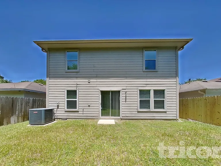 12402 Grossmount Dr — Photo 20