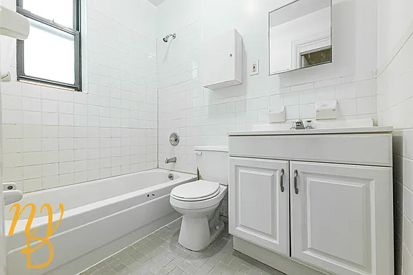 Rented by New York Dwellings LLC | media 31