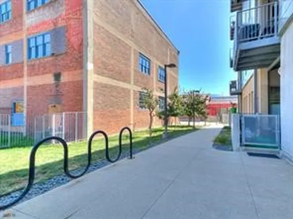 119 4th St #208, Des Moines, IA 50309