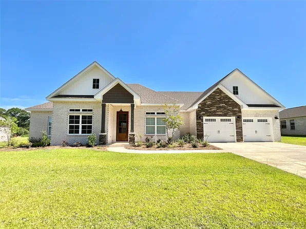 413 Bella Dr, Enterprise, AL 36330
