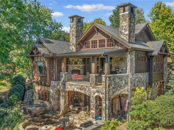 401 Crossbill Ct, Salem, SC 29676