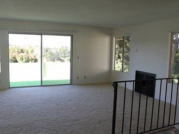 3rd image of 26156 Rainbow Glen Dr