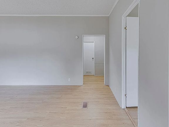 2nd image of 516 Golden Pine Ct