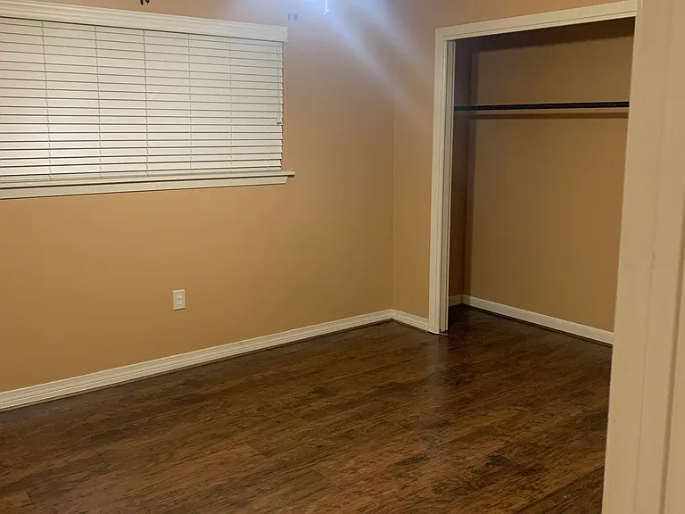 516 Susan Dr — Photo 11