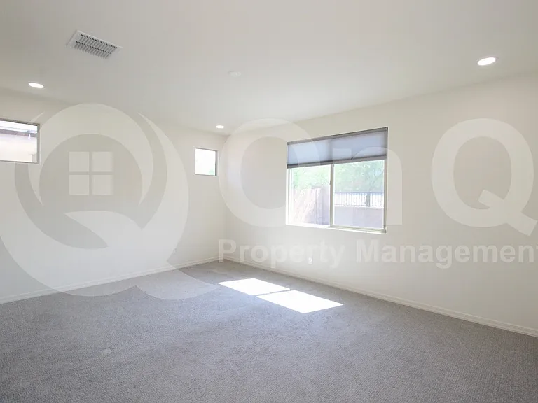 9114 S 167th Dr — Photo 30