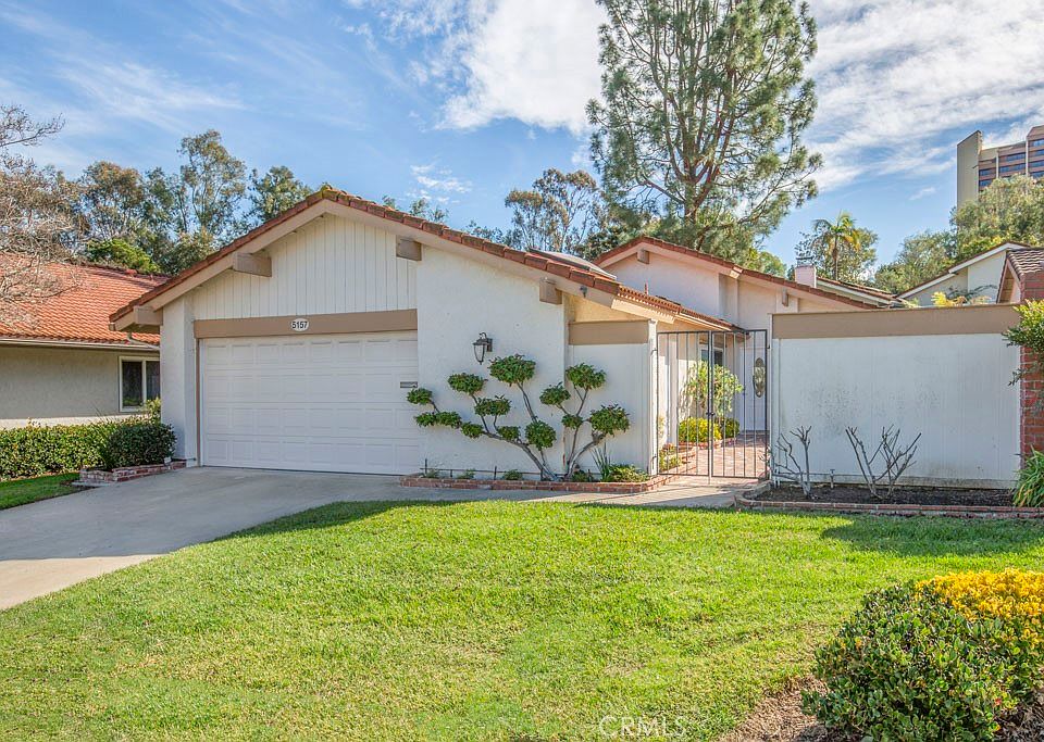 1st image of 5157 Avenida Despacio