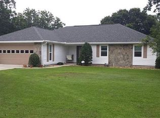 102 Water Dr, Warner Robins, GA 31088