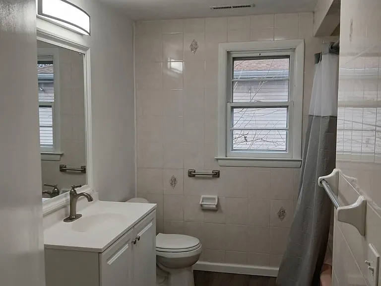 50 Wood St #1 — Photo 10