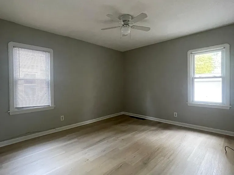 1537 Genesee Rd #1 — Photo 12