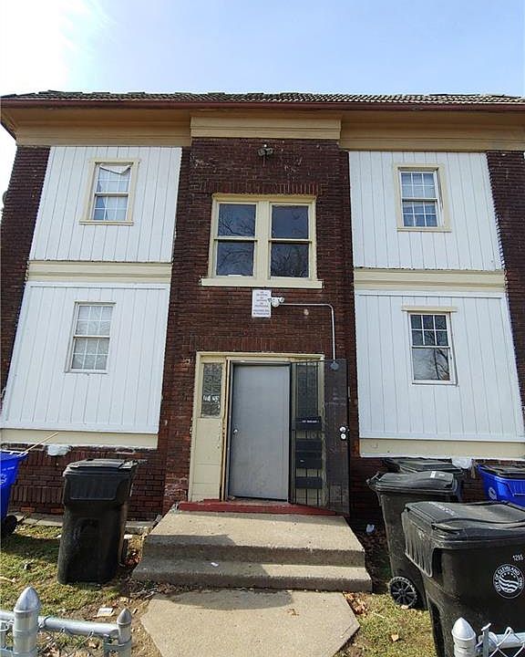 1st image of 616 E 117th St APT 2