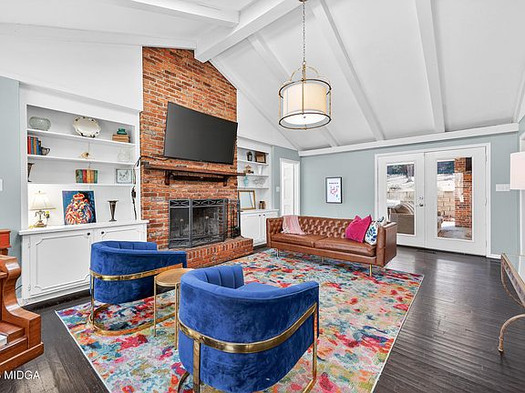 3rd image of 764 Kings Mountain Rd