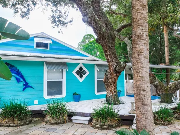 4380 Benview Ave, Weeki Wachee, FL 34607