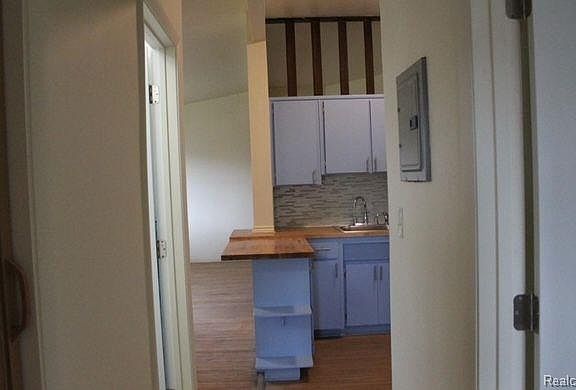 4th image of 17272 Bentler St APT 39