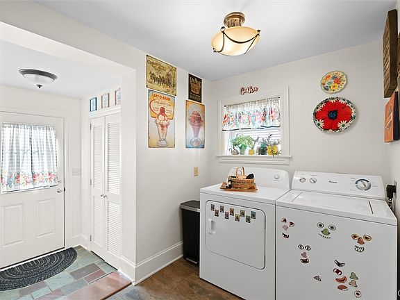 5th image of 24 Eaton St