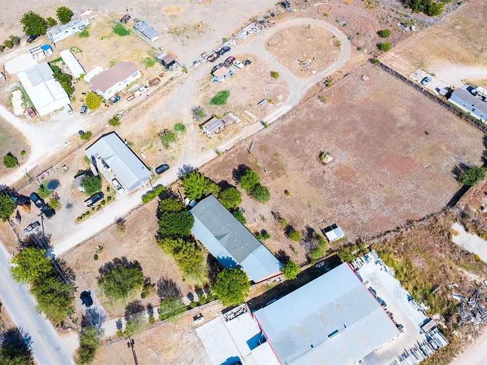 1st image of 5111 Wolf Ln