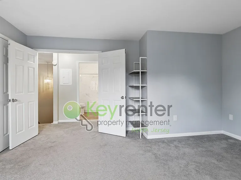202 Saint Michaels Walk — Photo 23