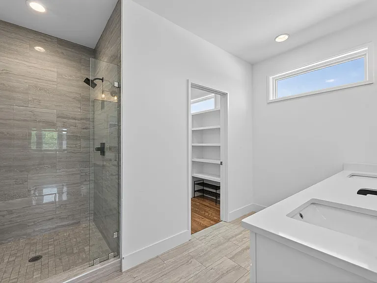 124B Fern Ave — Photo 27