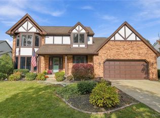 56 Hoviland Ct, Getzville, NY 14068