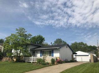 3385 Tareyton Dr, Grove City, OH 43123
