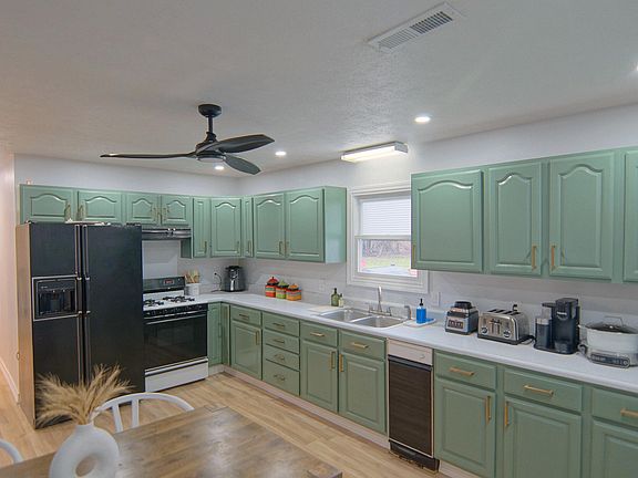 3rd image of 70426 Kessington Rd