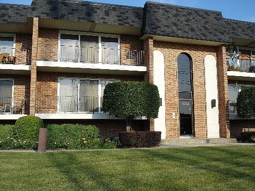 1st image of 15722 S Deerfield Ct #1N