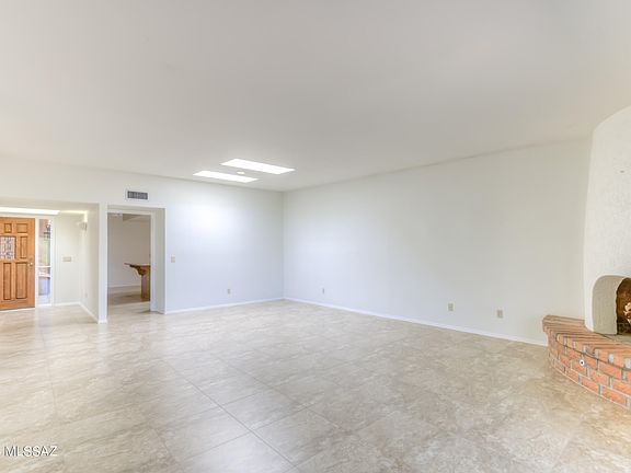 4th image of 5335 N Strada De Rubino