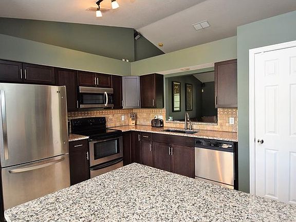 3rd image of 11739 Clair Pl