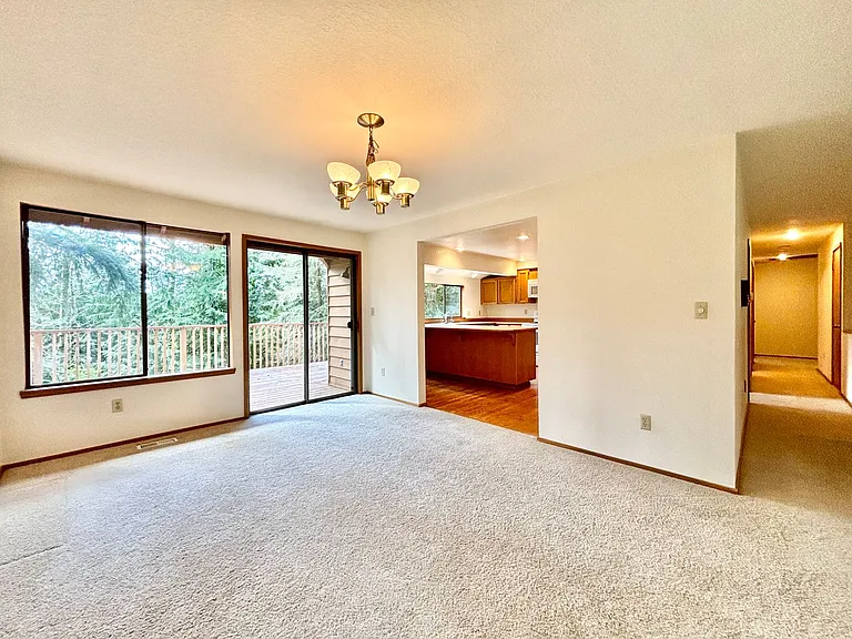 24119 SE 18th Pl — Photo 10