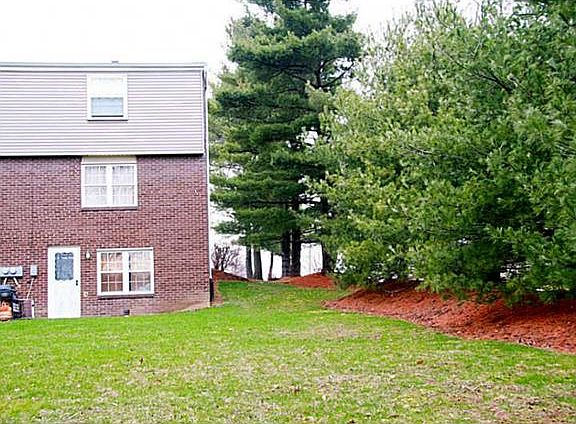 2nd image of 224 E Commons Dr