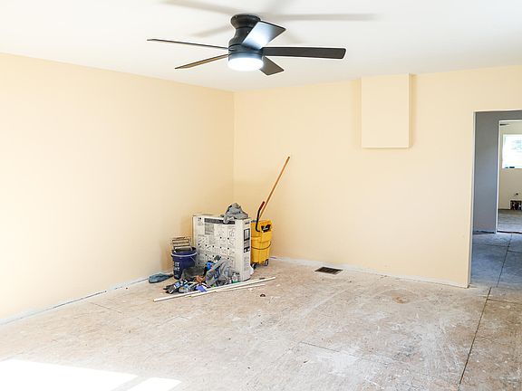 5th image of 727 Isabella St