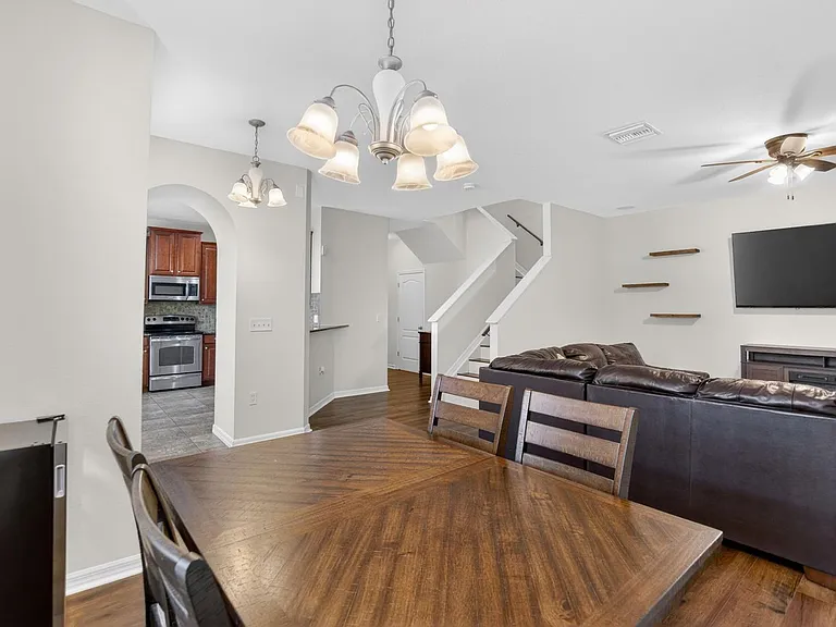 714 Ashentree Dr — Photo 12