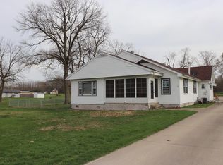 108 Poland Rd, Danville, IL 61834